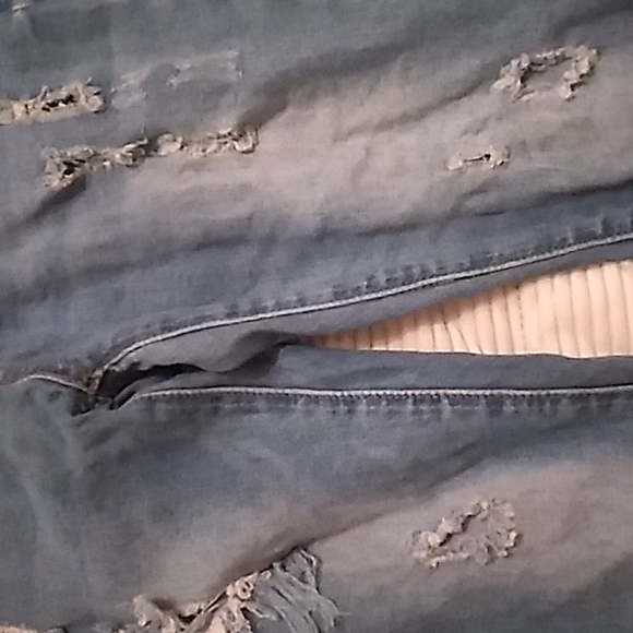 Jeans - Picture 2 of 4